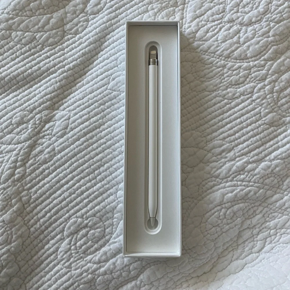 Apple Pencil - Picture 3 of 5
